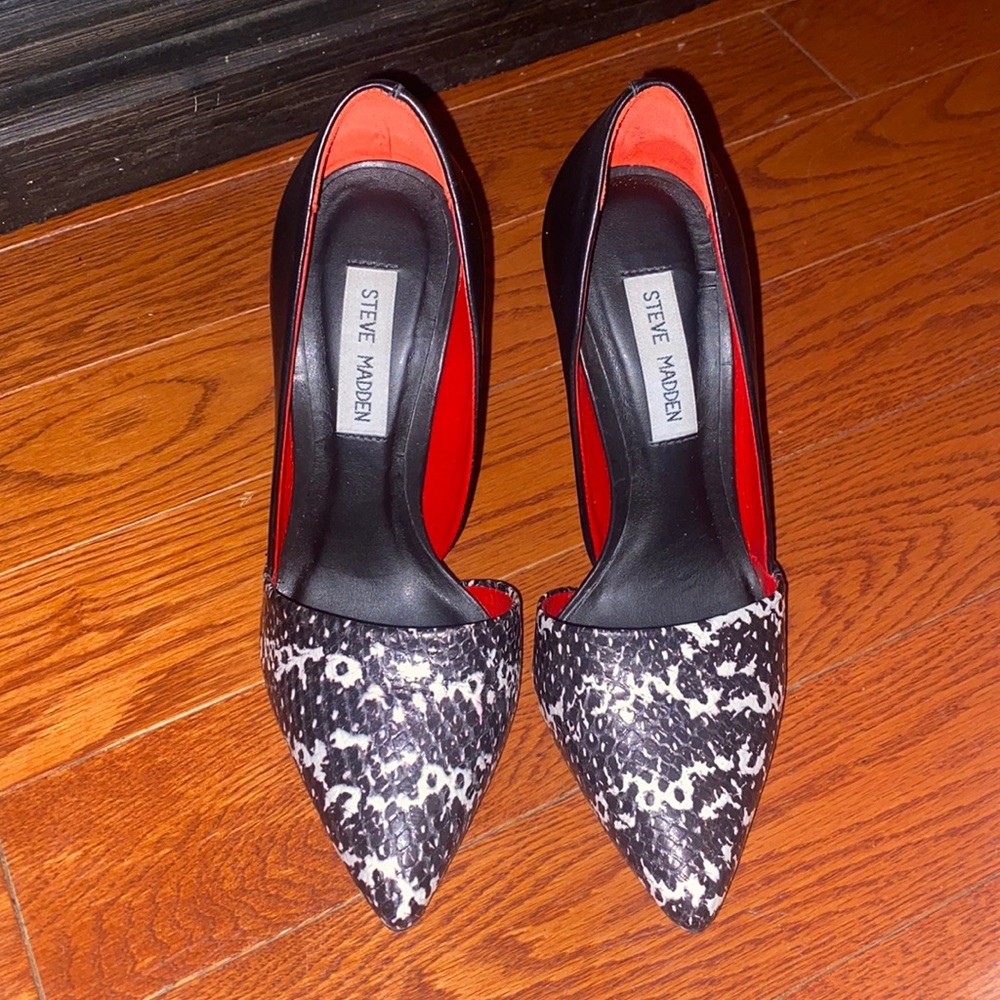 Steve Madden Black & White Snake Pattern - image 2